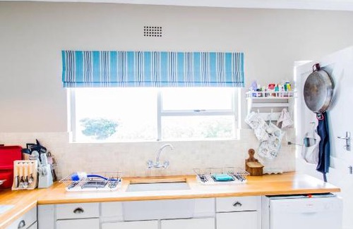 Still Bay House | Oceanfront Escape at Die Strandhuis - Unforgettable Stays