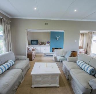 Still Bay House | Oceanfront Escape at Die Strandhuis - Unforgettable Stays