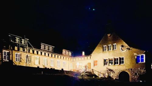 Hillesheim Hotel | Unforgettable Stays at Strumpffabrik with Ocean Views
