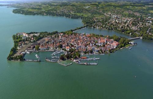 Insel Apartment | Discover Die Trauminsel 3: Family-Friendly Getaway Awaits