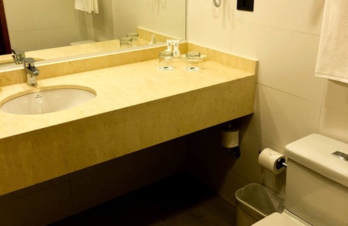 Talca Hotel | Comfortable Diego de Almagro Talca Express with Spa & Dining