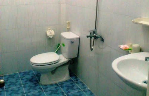 East Ham Tien Beach Hotel | Budget-Friendly Diem Lien Guesthouse with Family Amenities
