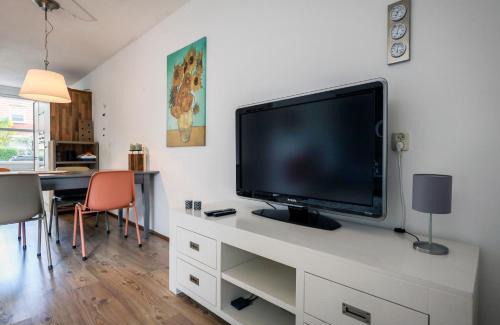 Groningen Apartment | Discover Diemer 6: Family and Pet-Friendly Retreat