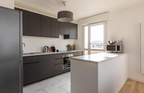 Yves Farge - Le Fleuve Apartment | Family-Friendly Stay at DIFY Bollier - Quartier Gerland
