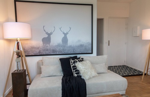 Parilly Apartment | Cozy DIFY Chalet à la ville - Parilly with Family Amenities