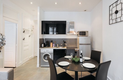 Jules Ferry - Recamier Apartment | Explore DIFY Glamour - Masséna: Family-Friendly Stay Awaits