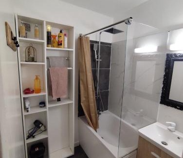 Dijon Apartment | Family-Friendly Stay at Dijon Nobel with Great Amenities