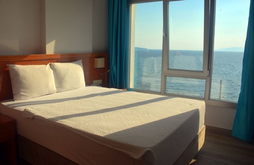 Dikili Hotel | Cozy Stay at Dikelya Hotel with Ocean View & Restaurant