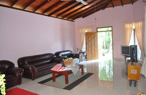 Udawalawa Hotel | Budget-Friendly Stay at Dil Lanka Safari Resort with Breakfast