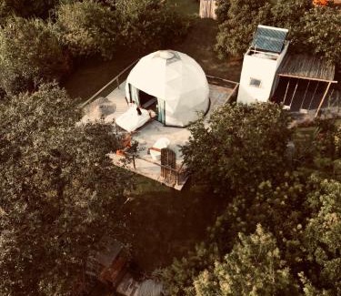 Sao Roque Cabin | Discover Domo Dila's Lodge: Pet-Friendly Getaway
