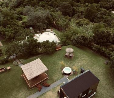 Sao Roque Cabin | Discover Domo Dila's Lodge: Pet-Friendly Getaway