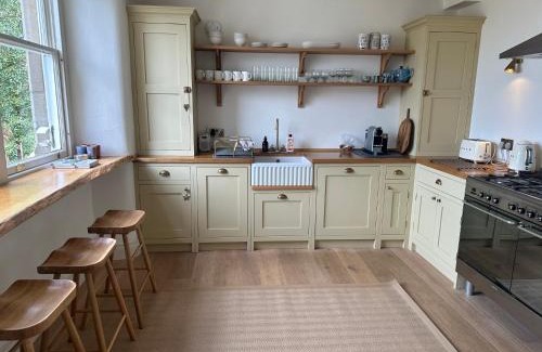 Peebles Apartment | Pet-Friendly Retreat at Dilkusha, Peebles - Rated 9.8/10