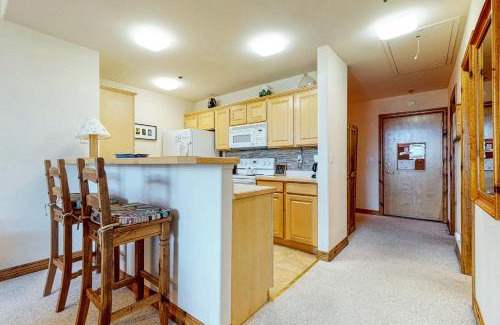 Dillon Hotel | Family-Friendly Dillon Commons: Your Ideal Getaway Awaits