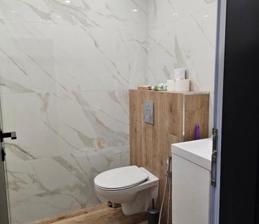 Pernik Apartment | Pet-Friendly Retreat at Dilyanka 2 - Guest Rated: 9.8