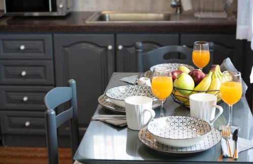 Lygia House | Top-Rated Dimi House: Family-Friendly Stay Awaits You