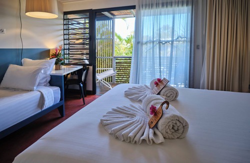 Entre-Deux Hotel | Relax at Dimitile Hôtel & Spa with Pool and Restaurant