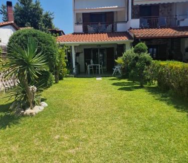 Vourvourou House | Dimitra's House: Oceanfront Escape with a 9.6 Rating