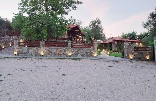 Ormos Panagias Apartment | Discover Dimitris' Villas: Pet-Friendly Retreat with High Ratings