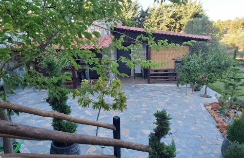Ormos Panagias Apartment | Discover Dimitris' Villas: Pet-Friendly Retreat with High Ratings