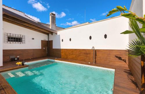 Guagnano House | Discover Dimora Antico Frantoio: 4-Star Family Retreat