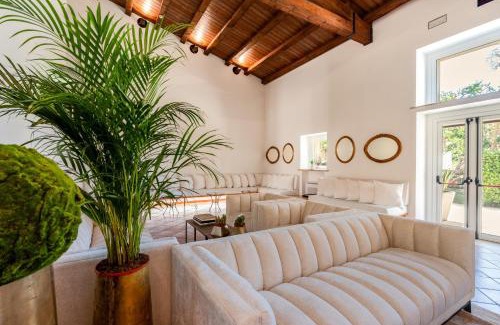 Fanusa Hotel | Elegant Dimora Caiammari Hotel & Spa with Oceanfront Views