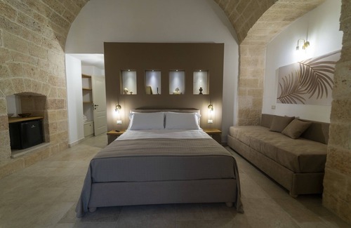 Mola di Bari Bed & Breakfast | Cozy Dimora CARASPI: Family-Friendly with Complimentary Breakfast