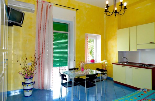 Raito Bed & Breakfast | Inviting Dimora Carlo III: Family-Friendly with Breakfast
