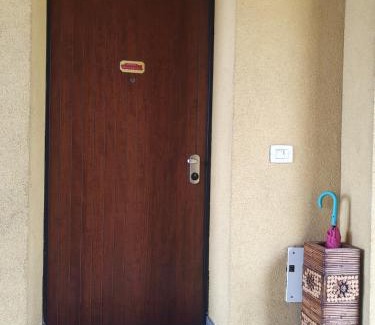 Caronno Pertusella Apartment | Charming Dimora Chiaretta: Family-Friendly Getaway