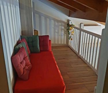 Caronno Pertusella Apartment | Charming Dimora Chiaretta: Family-Friendly Getaway