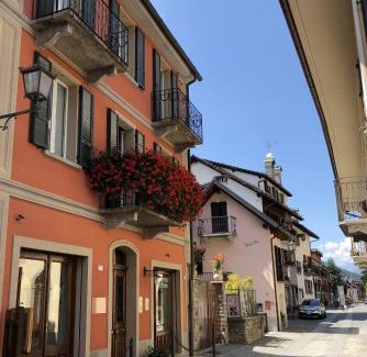 Santa Maria Maggiore Bed & Breakfast | Experience Oceanfront Bliss at Dimora d'Artista