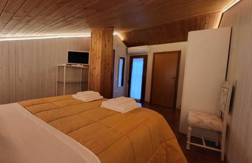 Montefalco Bed & Breakfast | Dimora del Falco - Panoramic villa in Umbria with suites & regional breakfast