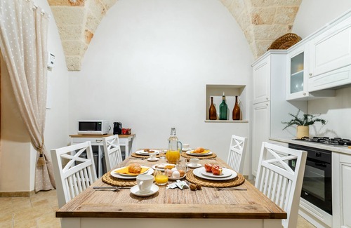 Ostuni House | Explore Dimora del Parco: Renovated Villa with Ocean View