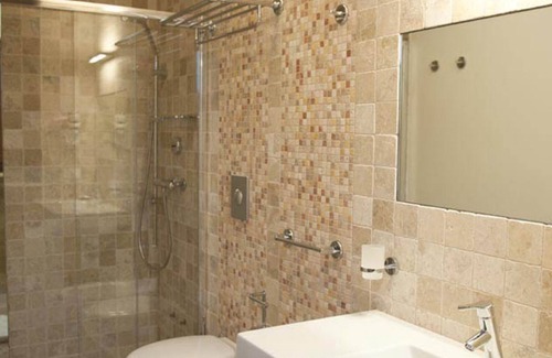 Pezze di Greco Bed & Breakfast | Discover Dimora Donna Lucrezia: Family-Friendly Retreat