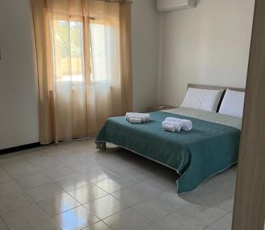 Magazzeno House | Cozy Dimora Elisabetta Steps from the Sea - Pet Friendly Stay