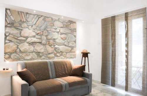 Santo Stefano di Camastra House | Experience the Comfort of Dimora Bonello Hotel