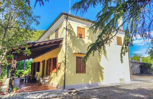 Ripatransone Villa | Relaxing Dimora Iume: 4-Star Retreat with Ocean View
