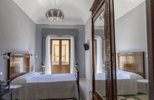 Favignana House | Inviting Dimora La Torre: Family-Friendly & Breakfast Included