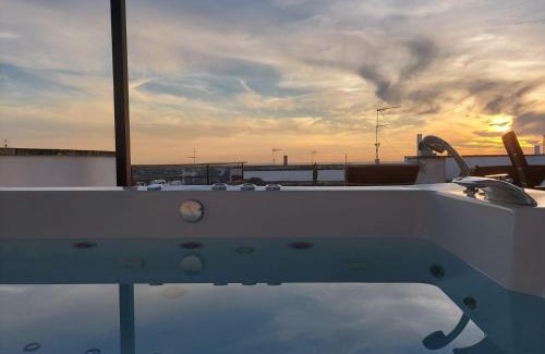 Parabita House | Elegant Dimora Lucelù with Oceanfront Pool & Hot Tub