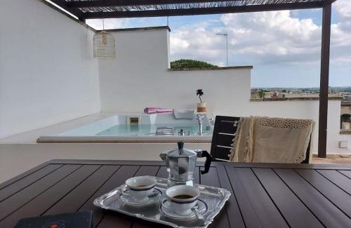Parabita House | Elegant Dimora Lucelù with Oceanfront Pool & Hot Tub