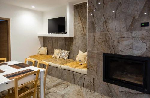 Trepuzzi Apartment | Exceptional Stay at Dimora Mazzapinta: Pet-Friendly Oasis