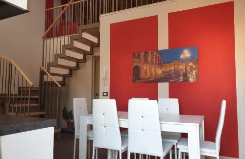 San Zeno Apartment | Family-Friendly Dimora Rosso San Zeno with Fast Wifi