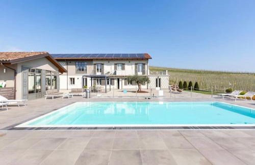 Roddi Apartment | Experience Dimora San Carlo: 4-Star Oceanfront Escape