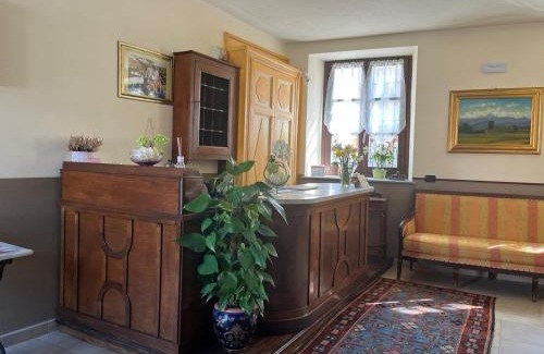 San Secondo di Pinerolo Hotel | Experience Dimora San Secondo: A 4-Star Pet-Friendly Haven