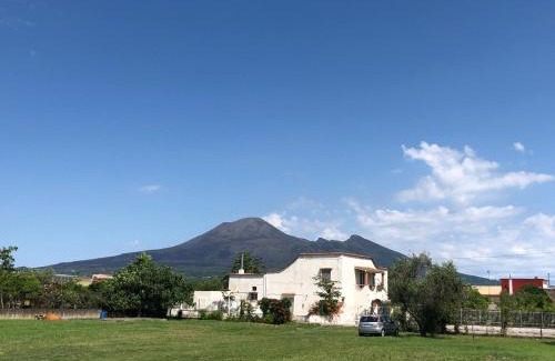 Pompei House | Top-Rated Dimora Santo Stefano with Family-Friendly Amenities