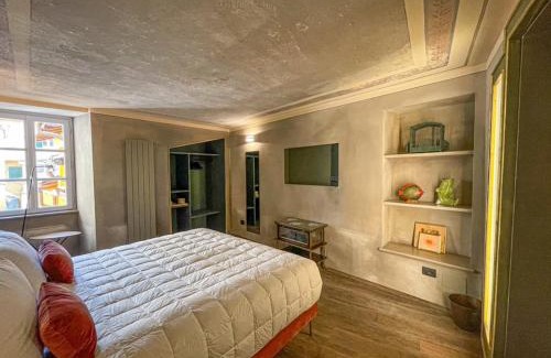 Cannobio House | Experience DIMORA SCURONE: Guest Rated 9.4/10