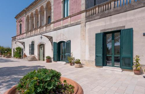 Arnesano Villa | Family-Friendly Stay at Dimora Storica Minioti Hotel