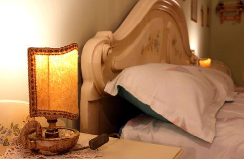 Chiaramonte Gulfi House | Discover Dimora Vera: Guest Rated 9.8, Pet & Child Friendly