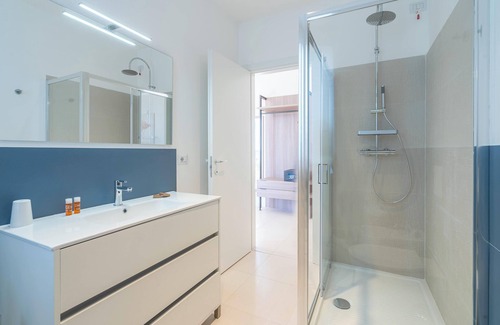 Syracuse House | Guest Rated 10/10: Dimore delle Zagare Molo Awaits You