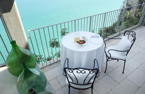 Peschici Hotel | Discover Dimore di Portadibasso: Exceptional 4-Star Stay