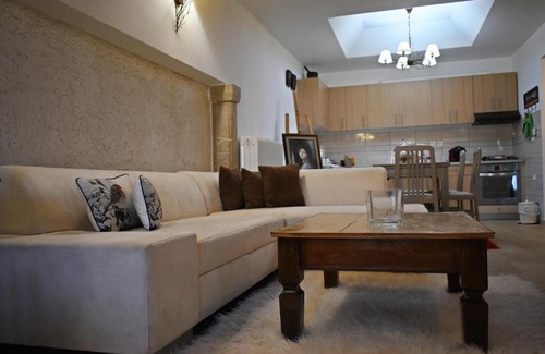 Arachova Apartment | Inviting Dimos Suite: Pet-Friendly with Breakfast Included